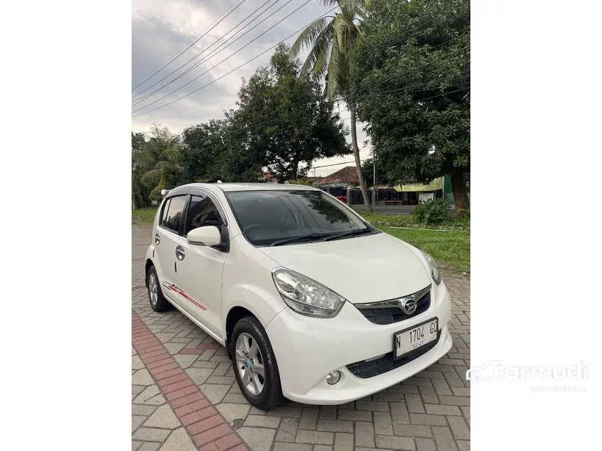 Jual Mobil Daihatsu Sirion 2012 D 1.3 di Jawa Timur Automatic Hatchback Putih Rp 96.000.000