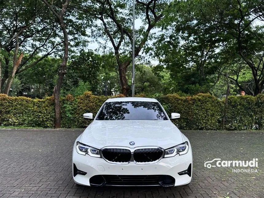 BMW 320i 2020 Sport 2.0 di Banten Automatic Sedan Putih