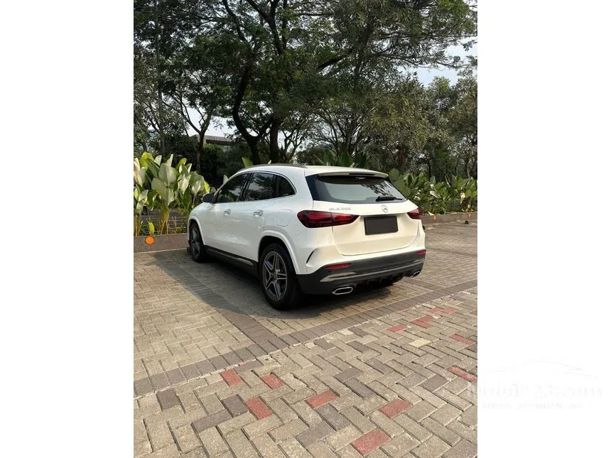 2024 Mercedes-Benz GLA200 AMG Line SUV