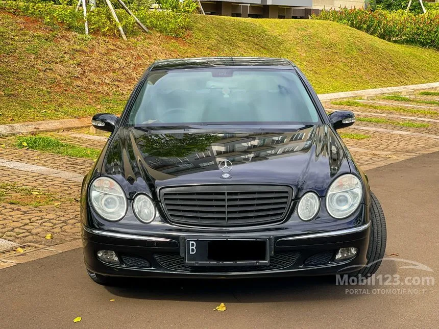 2005 Mercedes-Benz E260 E260 Sedan
