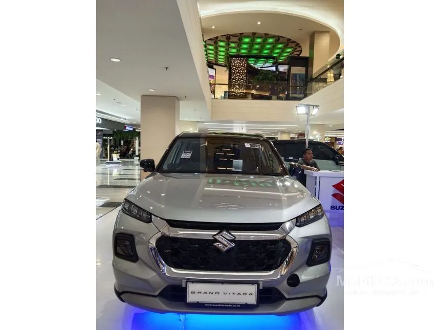 Jual Mobil Suzuki Grand Vitara 2024 MHEV GX Two Tone 1.5 di Banten Automatic SUV Silver Rp 289.700.000