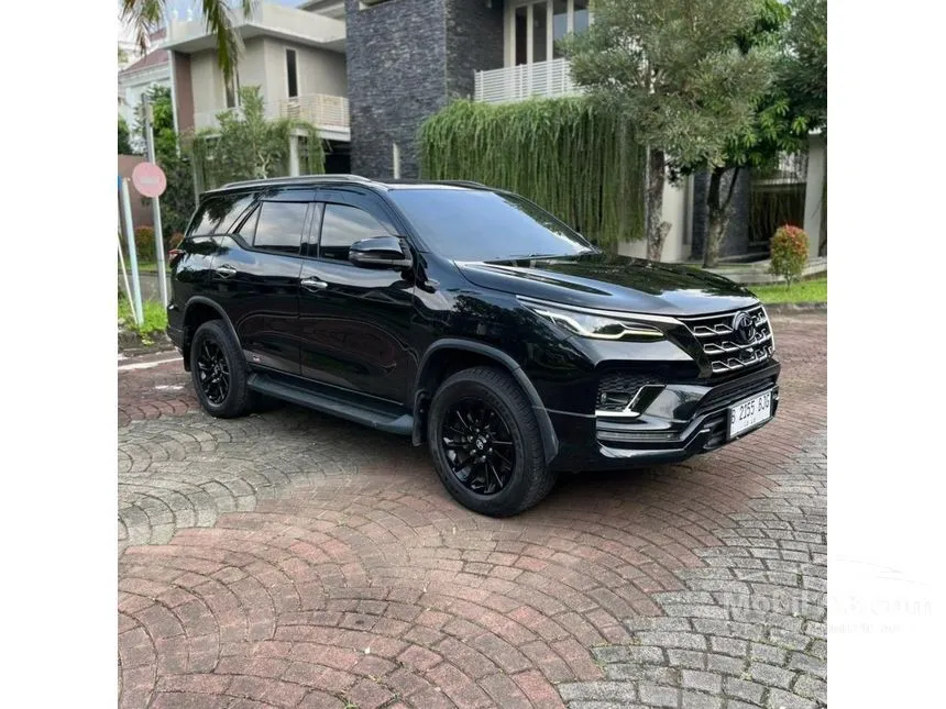 2023 Toyota Fortuner VRZ 4X2 SUV
