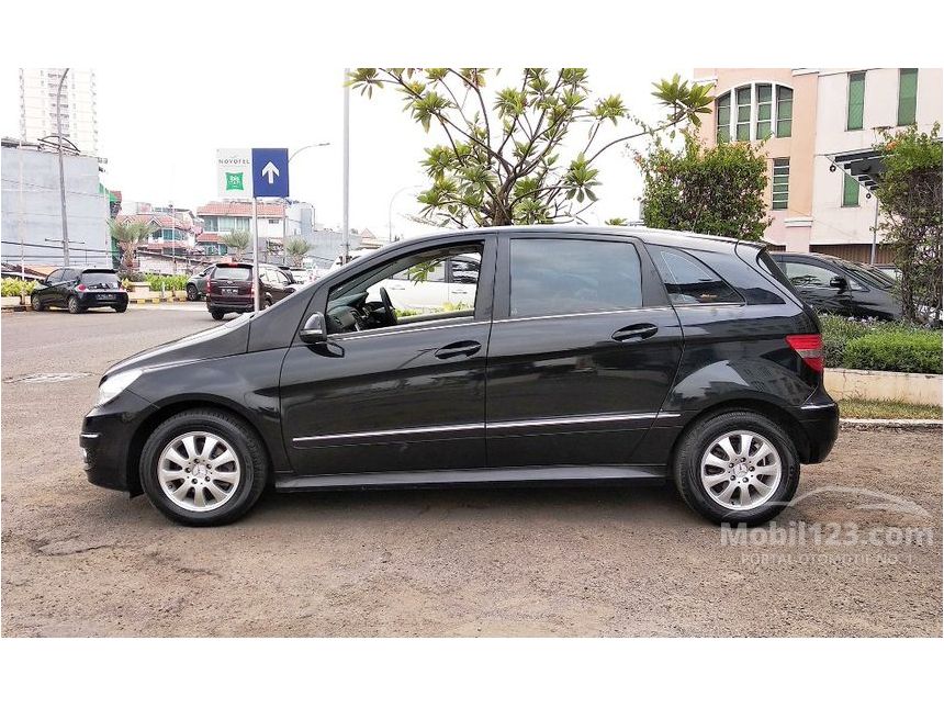 Jual Mobil Mercedes-Benz B180 2010 B180 1.7 di DKI Jakarta Jual Mobil Mercedes-Benz B180 2010 B180 1.7 di DKI Jakarta