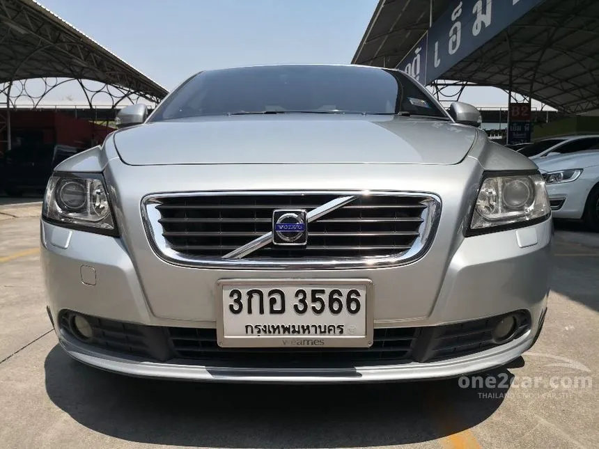2010 Volvo S40 Sedan