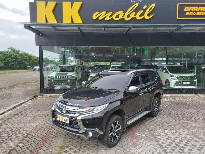 Jual Mobil Mitsubishi Pajero Sport 2017 Dakar 4X2 2.4 di Jawa Timur Automatic SUV Hitam Rp 378.000.000
