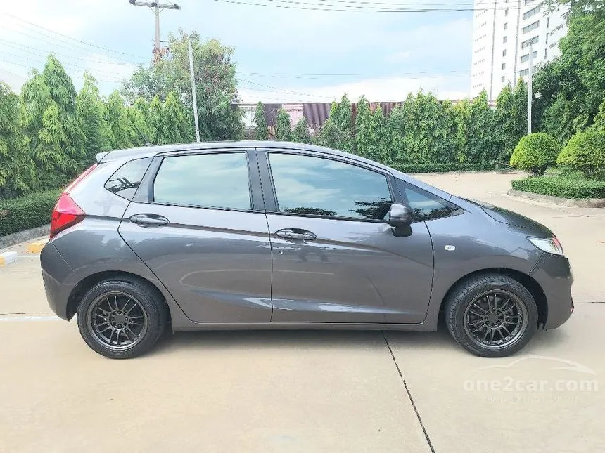 2016 Honda JAZZ V+ Hatchback