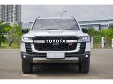 2024 Toyota Land Cruiser 3.3 300 GR-S SUV (Faktur 2025) Odo 25 Rbuan (TERMURAH)