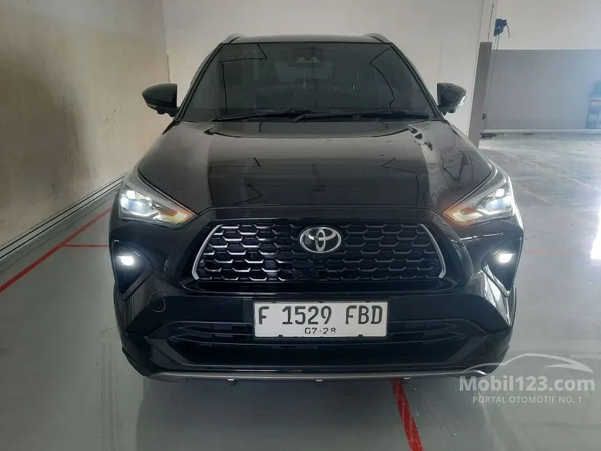 Jual Mobil Toyota Yaris Cross 2023 S GR Parts Aero Package 1.5 di Banten Automatic Wagon Hitam Rp 310.000.000