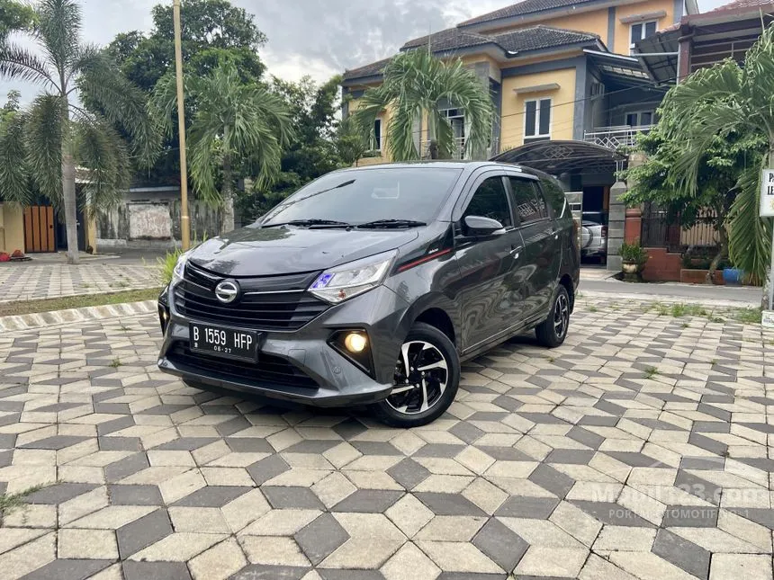 Jual Mobil Daihatsu Sigra 2022 R Deluxe 1.2 di Jawa Timur Manual MPV Abu