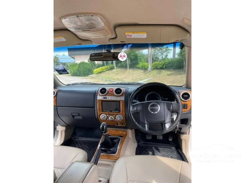 2010 Isuzu MU-7 Primo SUV