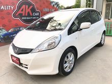 2011 Honda Jazz 1.5 (ปี 08-14) V i-VTEC Hatchback AT
