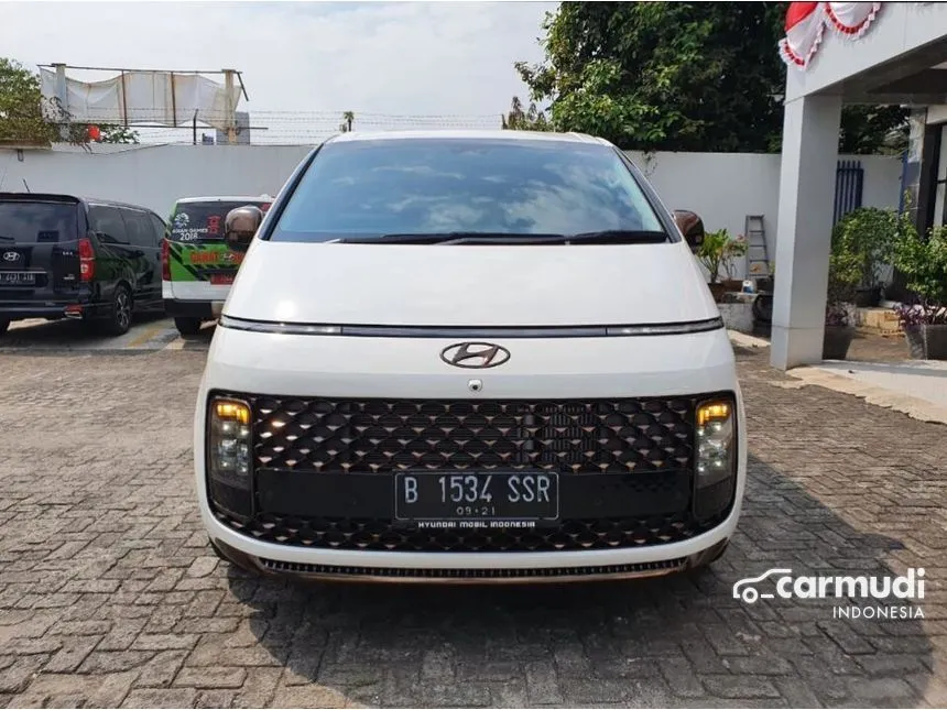 Jual Mobil Hyundai Staria 2024 Signature 9 2.2 di DKI Jakarta Automatic Wagon Putih Rp 920.000.000