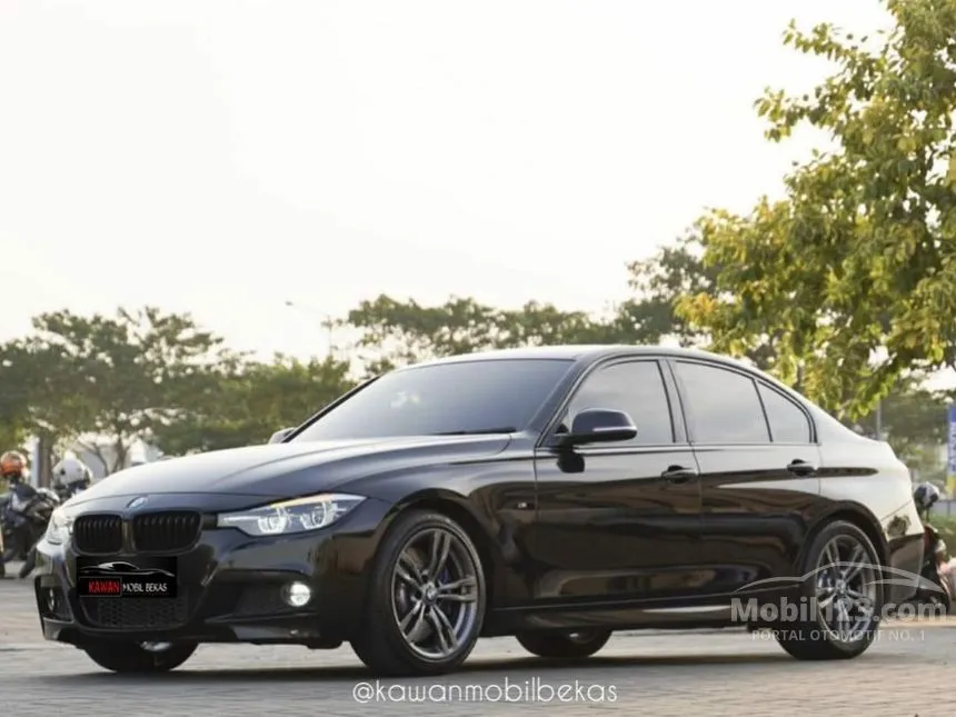 Jual Mobil BMW 330i 2020 M Sport 2.0 di DKI Jakarta Automatic Sedan Hitam Rp 495.000.000