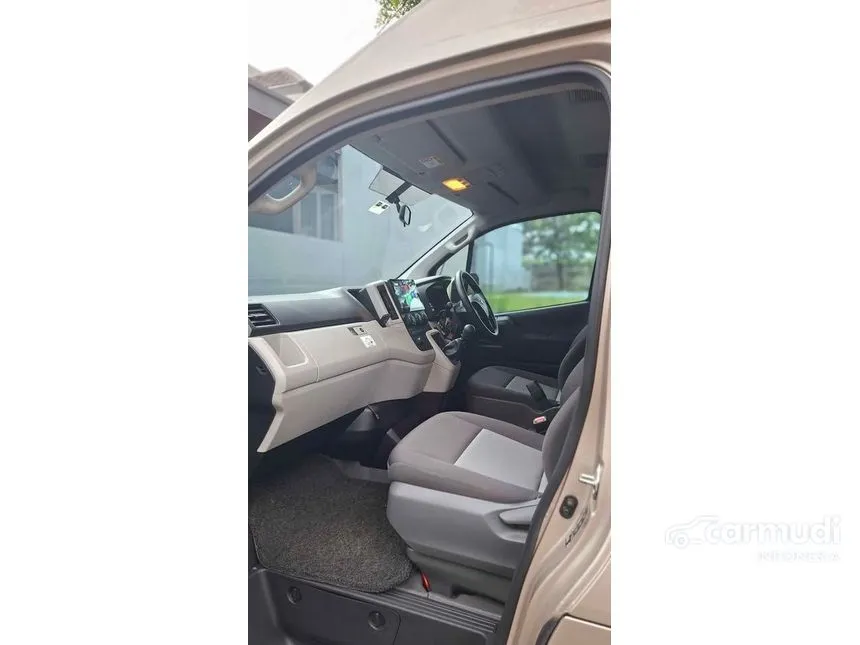 2022 Toyota Hiace Premio Van