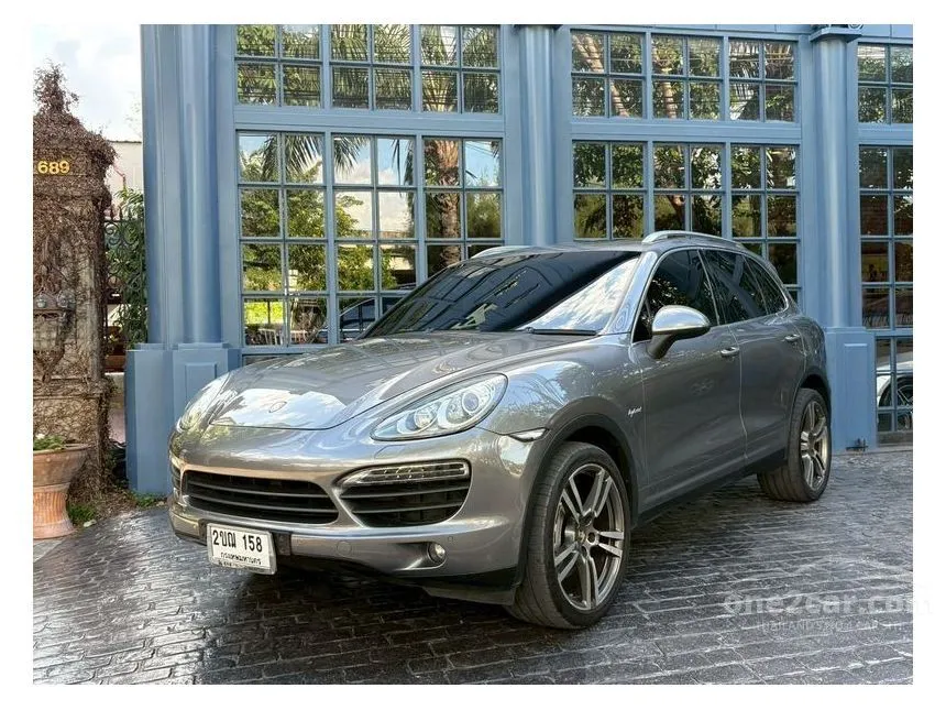 2012 Porsche CAYENNE S Hybrid SUV