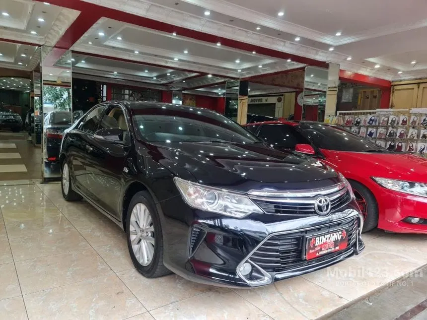 2016 Toyota Camry V Sedan