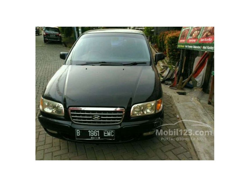 Jual Mobil Hyundai Trajet 2001 GLS 2.0 di DKI Jakarta Jual Mobil Hyundai Trajet 2001 GLS 2.0 di DKI Jakarta