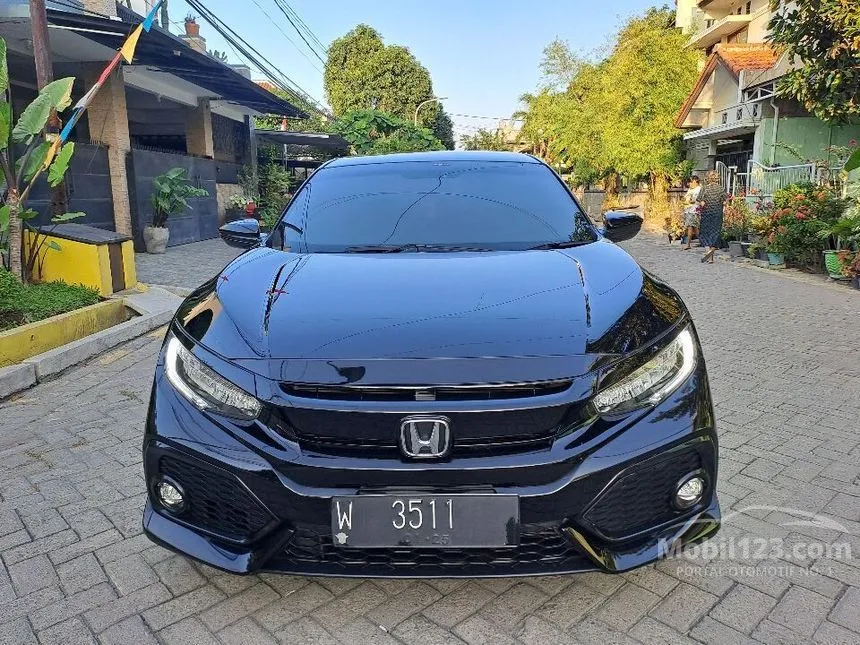 Jual Mobil Honda Civic 2019 E 1.5 di Jawa Timur Automatic Hatchback Hitam Rp 370.000.000