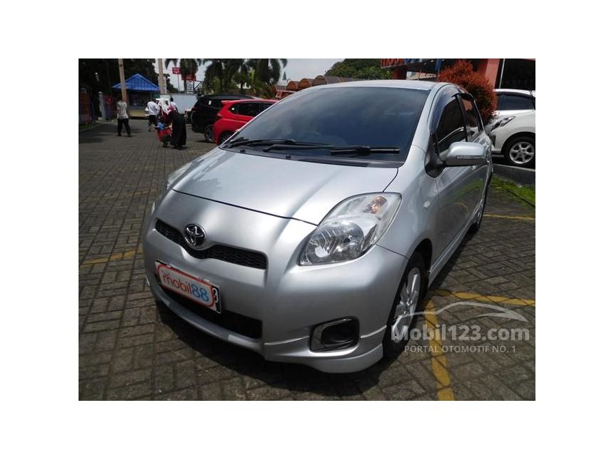 Jual Mobil Toyota Yaris 2012  E 1 5 di Jawa Barat Automatic 