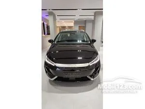 2025 BYD M6 Superior Captain 6 Seater MPV