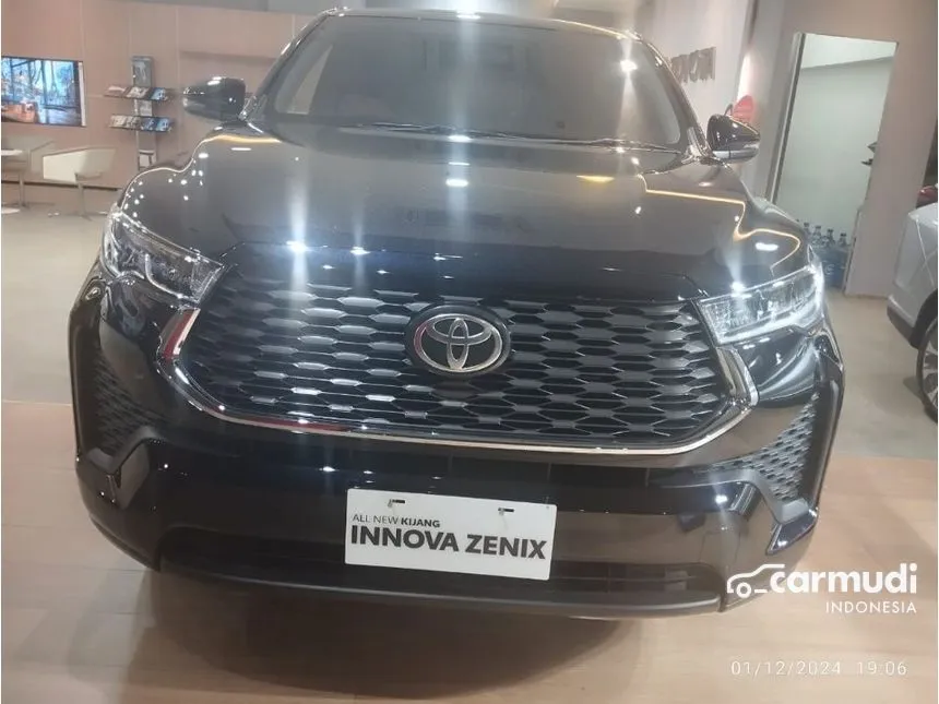 Jual Mobil Toyota Kijang Innova Zenix 2025 V Non RSE (Non Premium Color) 2.0 di DKI Jakarta Automatic MPV Hitam Rp 446.500.000