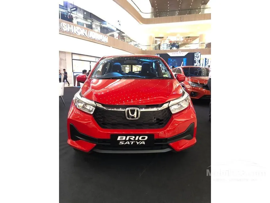Jual Mobil Honda Brio 2024 E Satya 1.2 di Jawa Timur Automatic Hatchback Merah Rp 195.300.000