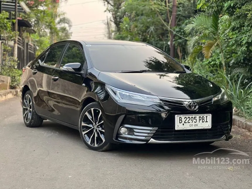 Jual Mobil Toyota Corolla Altis 2018 V 1.8 di DKI Jakarta Automatic Sedan Hitam Rp 220.000.000
