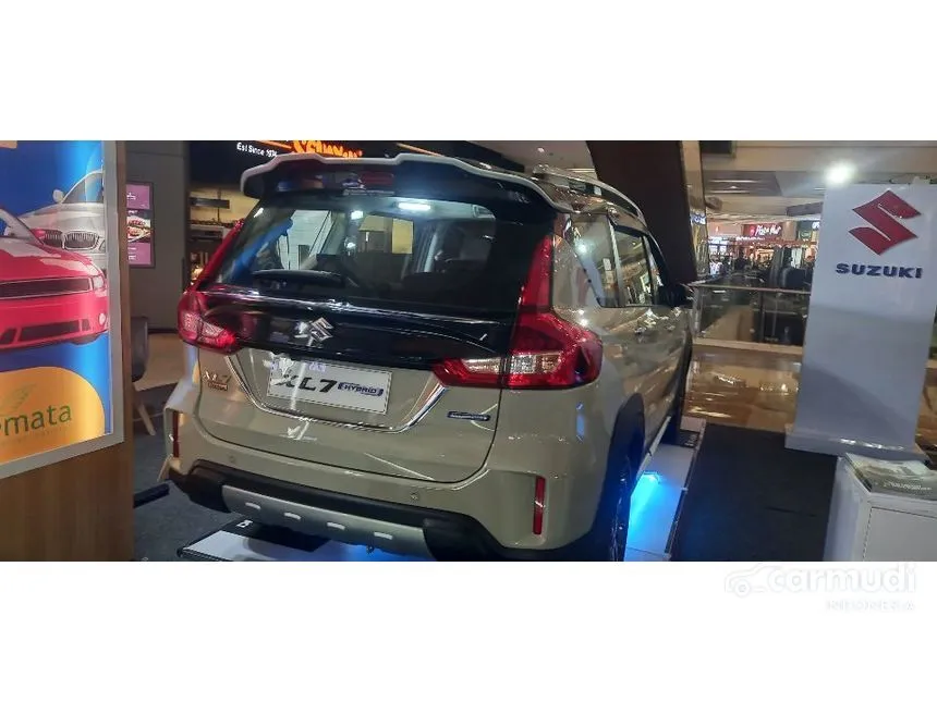 2025 Suzuki XL7 Alpha Hybrid (Two Tone) SUV