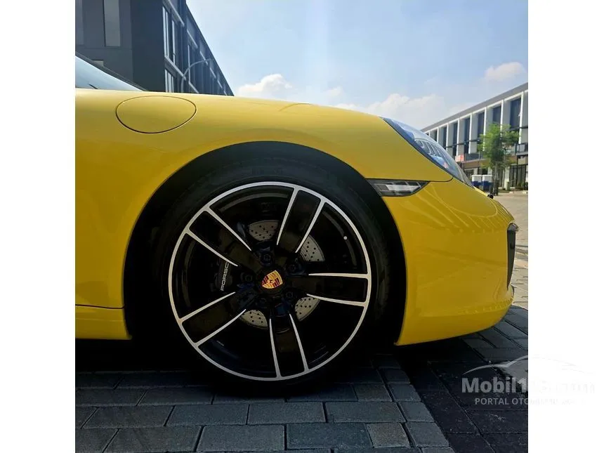 2018 Porsche 911 Carrera Coupe