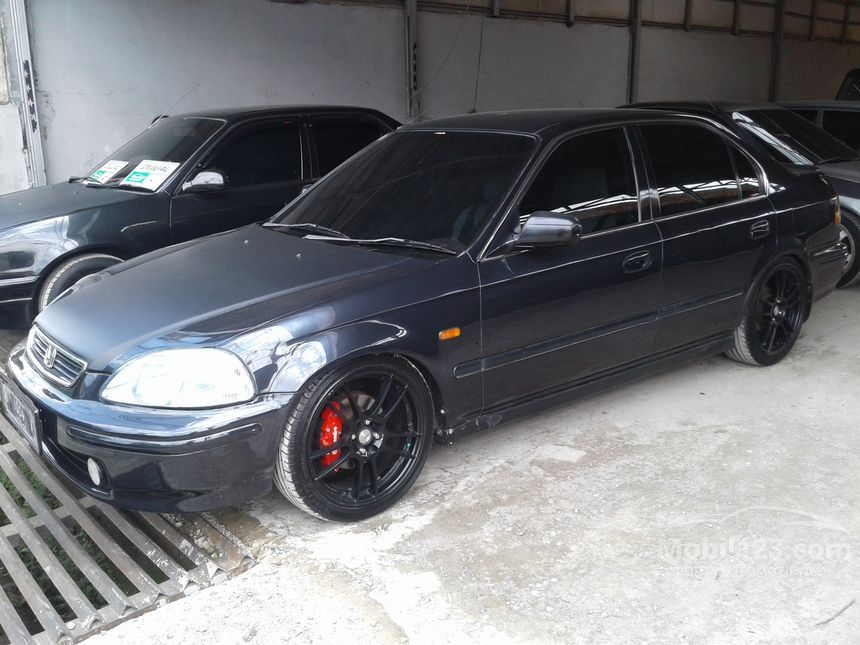 Jual Mobil  Honda  Civic  1996 1 6 di Jawa  Barat  Manual Sedan 