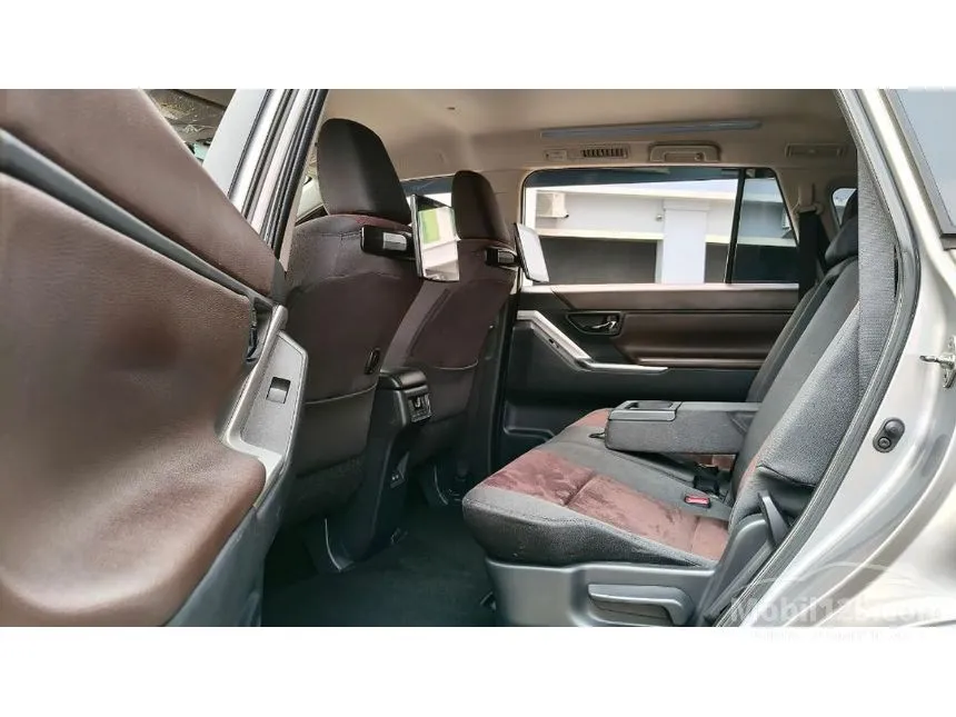 2023 Toyota Kijang Innova Zenix V (Non Premium Color) MPV