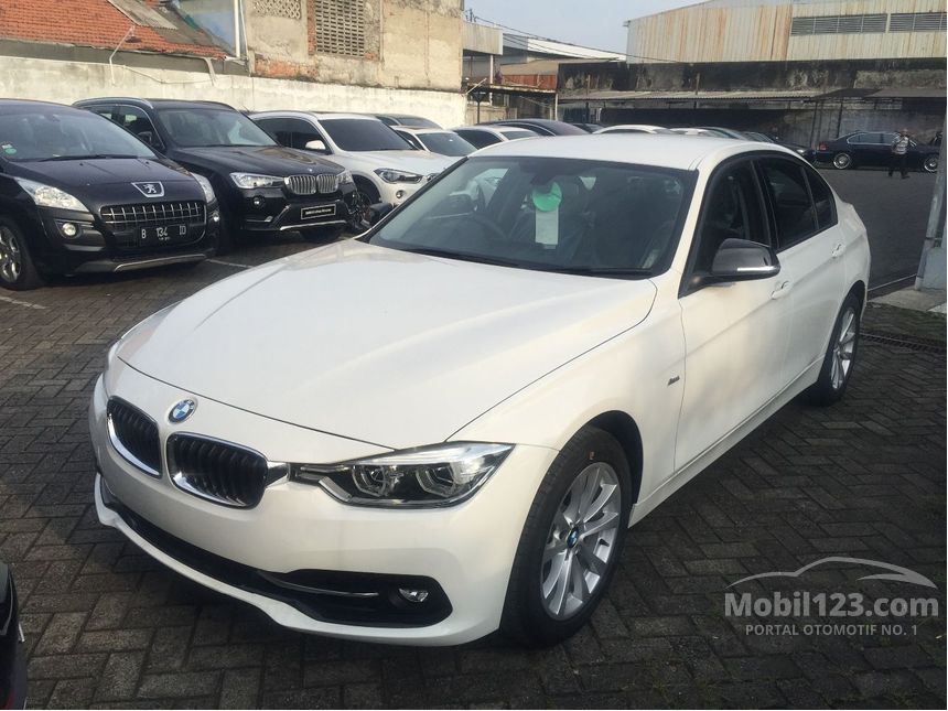 Jual Mobil BMW 320i 2019 Sport 2 0 di DKI Jakarta 