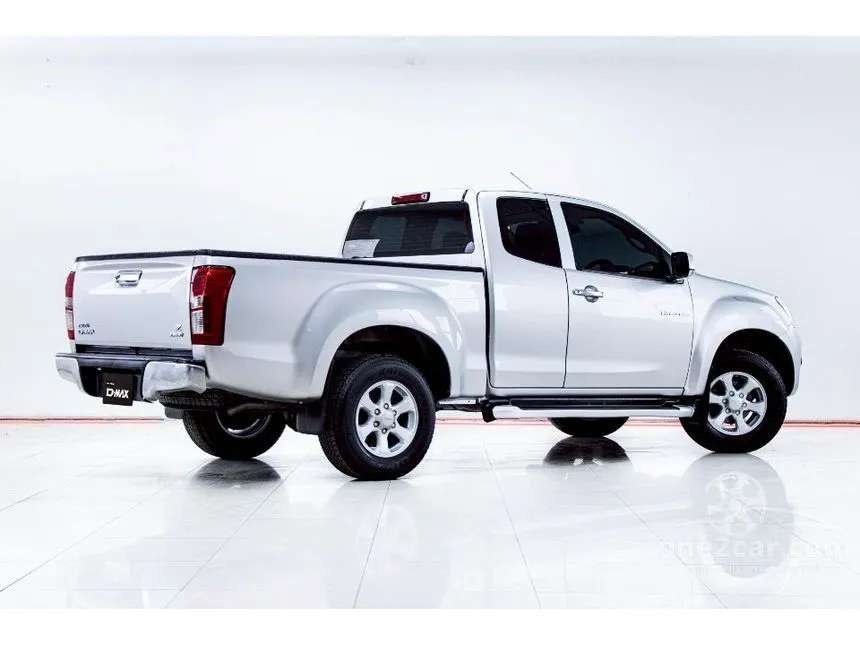 2016 Isuzu D-MAX Hi-Lander Z Space Cab Pickup