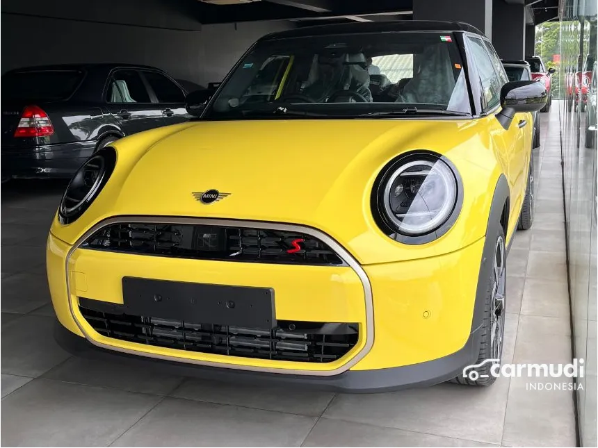 2024 MINI Cooper Cooper S Hatchback