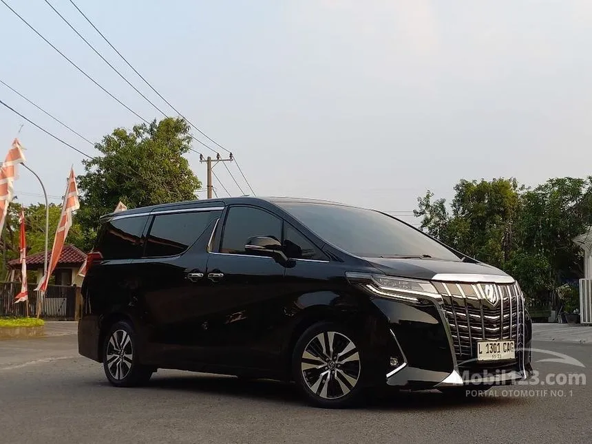 Jual Mobil Toyota Alphard 2018 G 2.5 di Jawa Timur Automatic Van Wagon Hitam Rp 880.000.004
