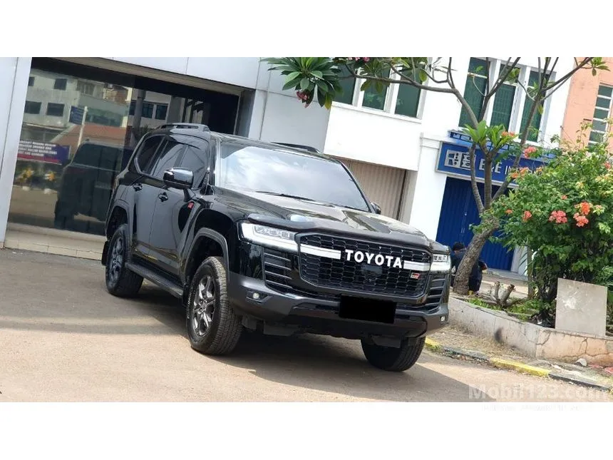 2023 Toyota Land Cruiser 300 GR-S SUV