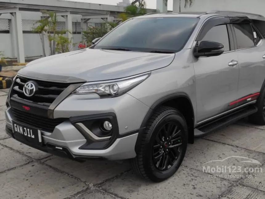 Jual Mobil Toyota Fortuner 2020 TRD 2.4 di DKI Jakarta Automatic SUV Hitam Rp 445.000.000
