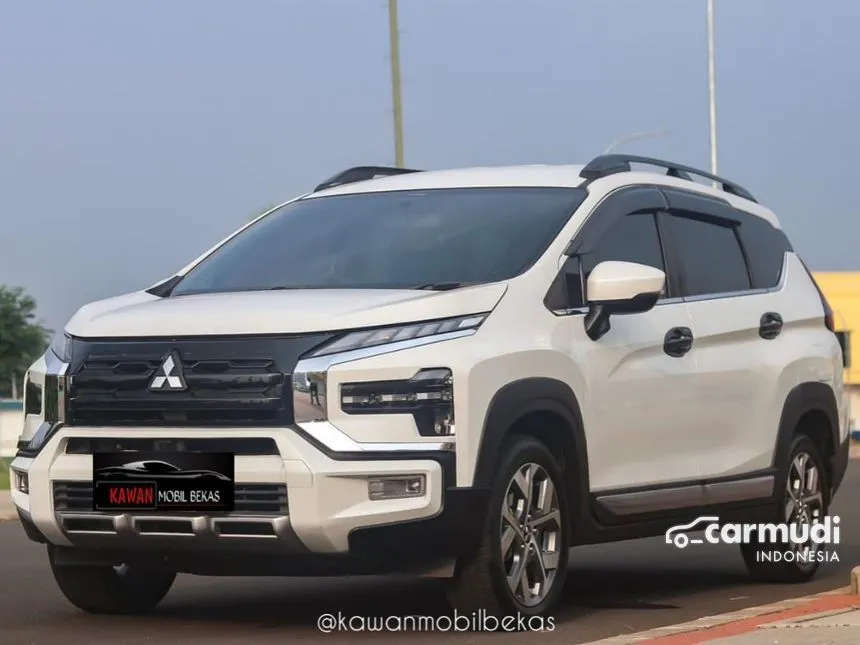 2022 Mitsubishi Xpander CROSS Premium Package Wagon