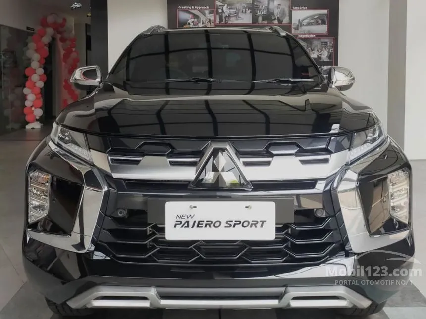 Jual Mobil Mitsubishi Pajero Sport 2024 Dakar 2.4 di Banten Automatic SUV Hitam Rp 618.000.000