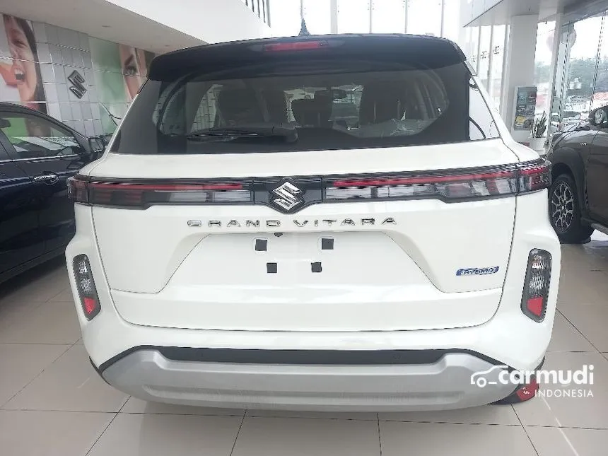 2024 Suzuki Grand Vitara GX (Two Tone) SUV