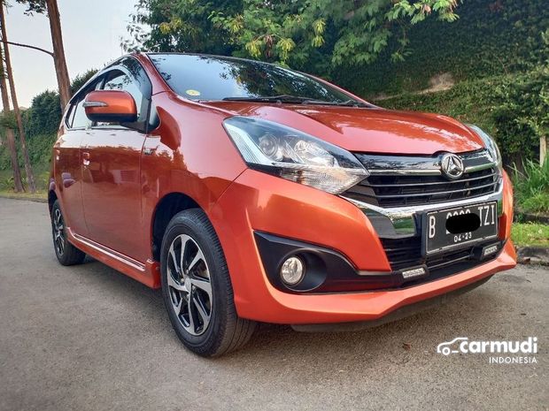 Beli Mobil Daihatsu Ayla Bekas, Kisaran Harga & Review 2021 | Carmudi