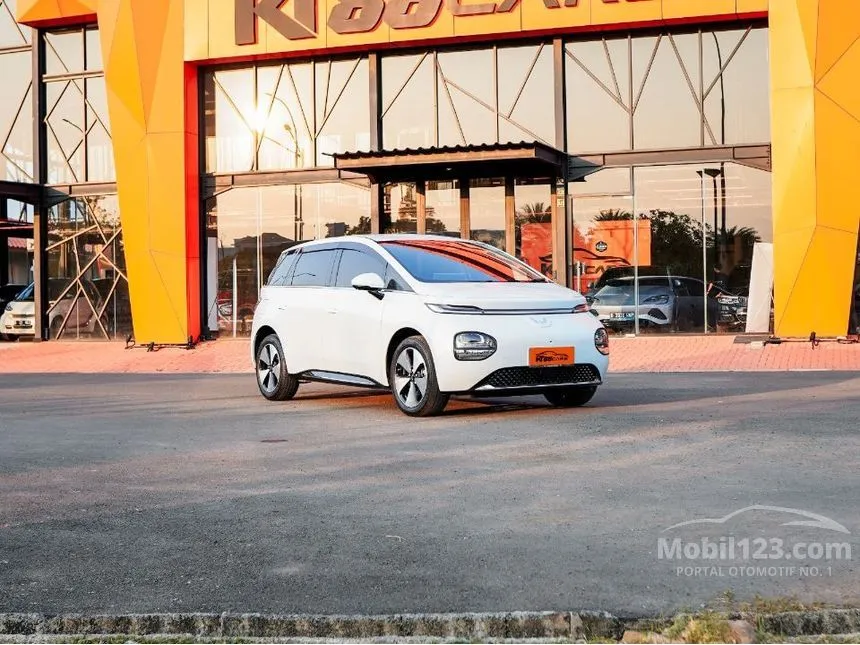 2024 Wuling Cloud EV 460KM Hatchback