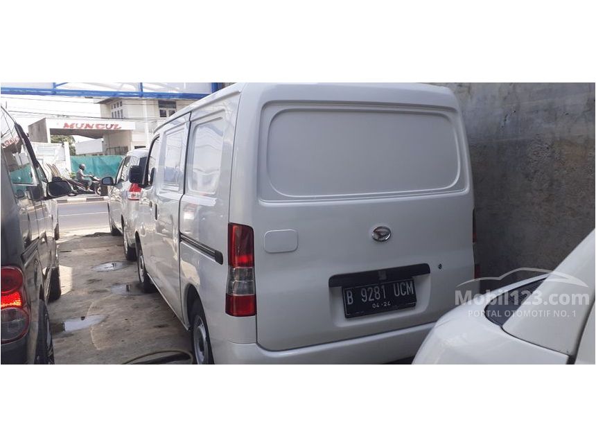 Jual Mobil  Daihatsu Gran  Max  2014 AC  1 3 di Jawa Barat 