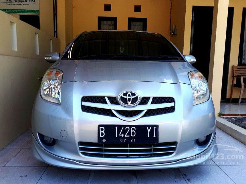 2007 Toyota Yaris E Hatchback