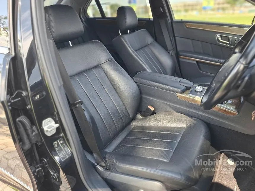 2011 Mercedes-Benz E300 Elegance Sedan