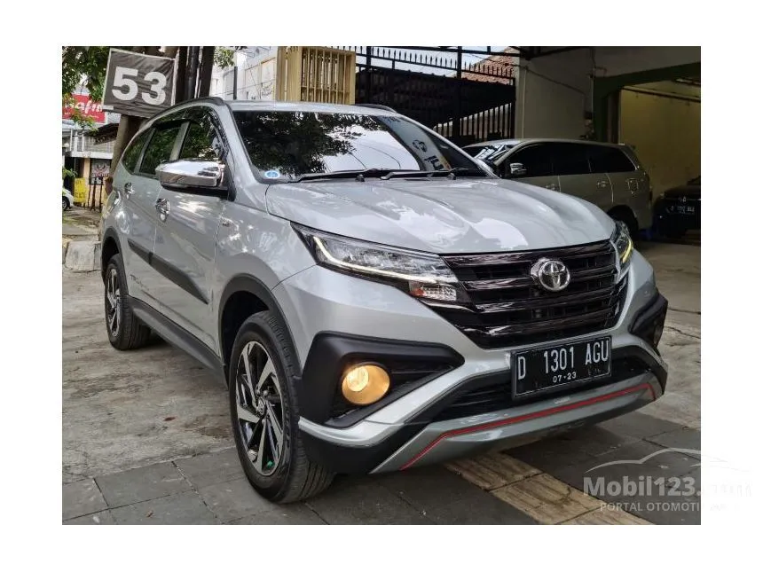 Jual Mobil Toyota Rush 2018 TRD Sportivo 1.5 di Jawa Barat Manual SUV Silver Rp 235.000.000