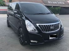 2016 Hyundai H-1 2.5 (ปี 16-20) (ปี 16-20) Deluxe Van AT