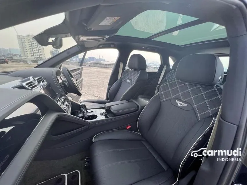 2022 Bentley Bentayga First Edition Hybrid Wagon