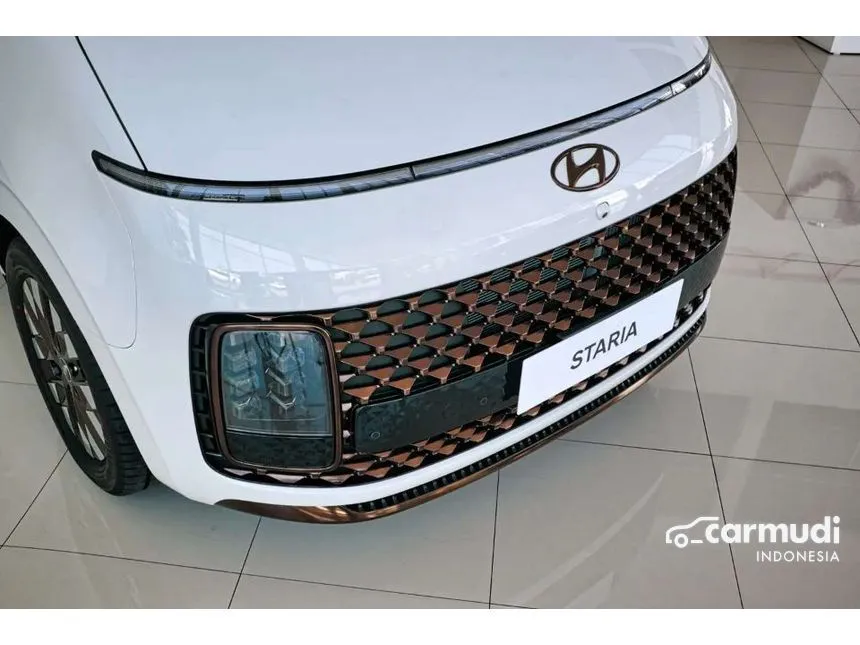 2024 Hyundai Staria Signature 7 Wagon