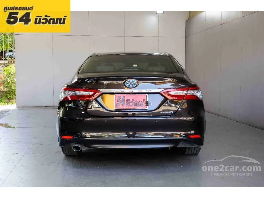 2019 Toyota CAMRY Hybrid Premium Sedan